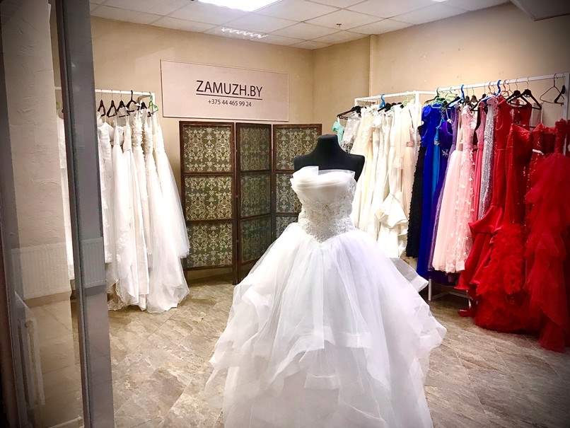 Продам салон свадебной и вечерней моды в торговом центре