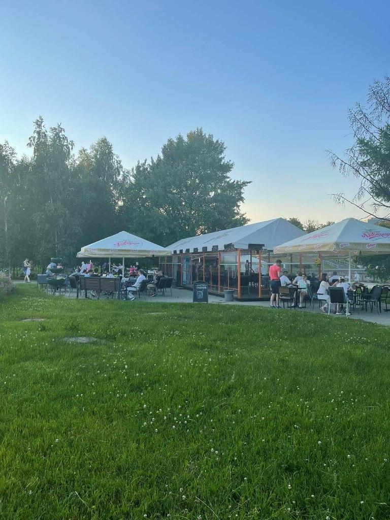 Продается два летних кафе в парке Победы