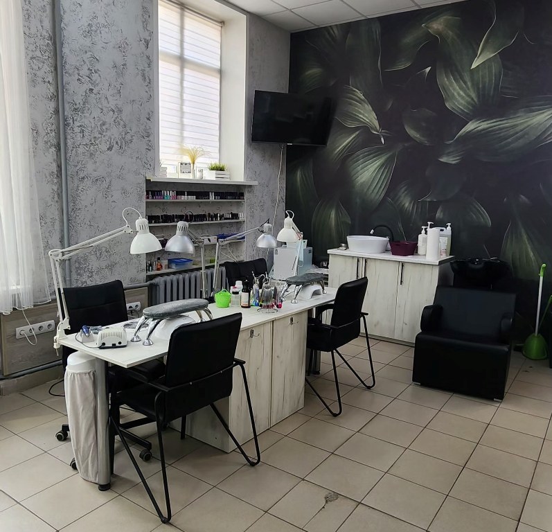 Продаётся студия красоты рядом метро Якуба Коласа