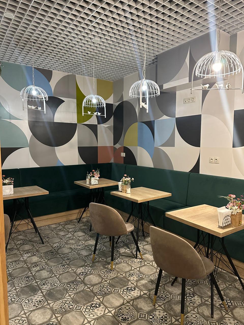 Продаётся кафе-кондитерская в оживленном комплексе «Vogue»