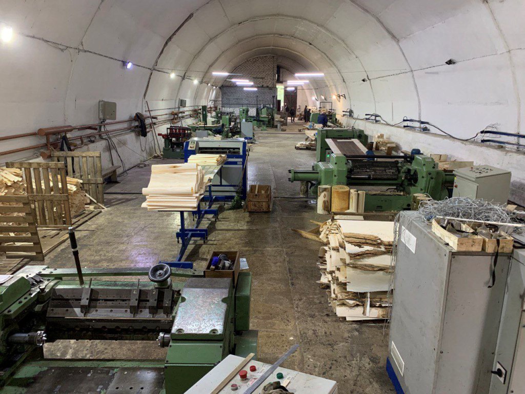 Продается производственная линия для изготовления деревянных ящиков