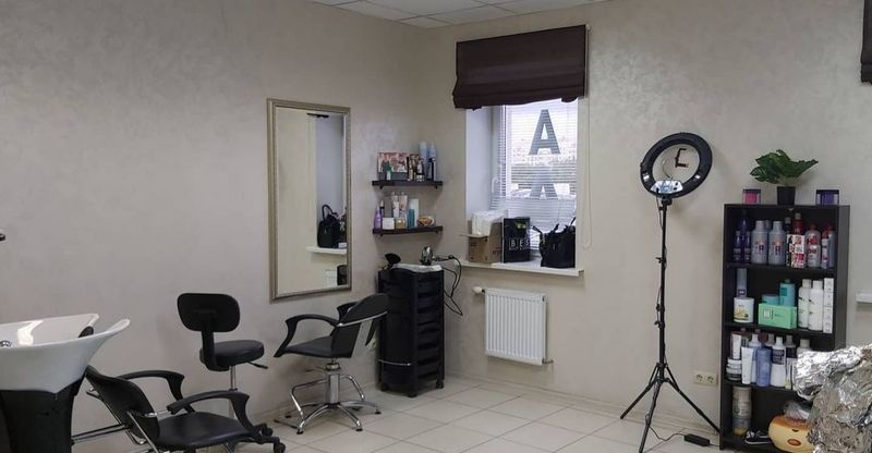 Продается действующий салон красоты "7 красавиц"