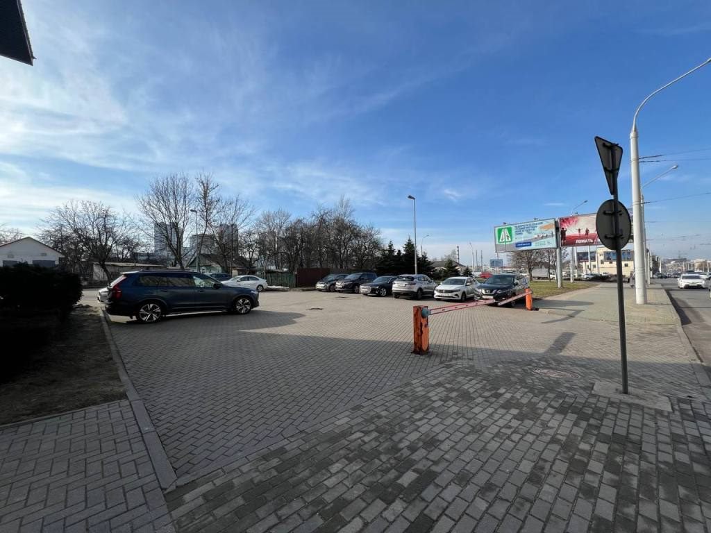 Два административных здания в центре Минска